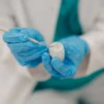 Denizli kliniğimizde implant öncesi uygulanan kemik grefti ve kemik tozu operasyonu planlaması.